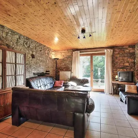 Rustic Holiday In With Garden *