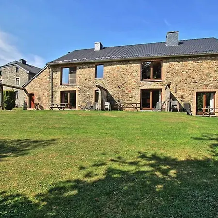 Сasa de vacaciones Rustic Holiday In With Garden Sainte-Ode